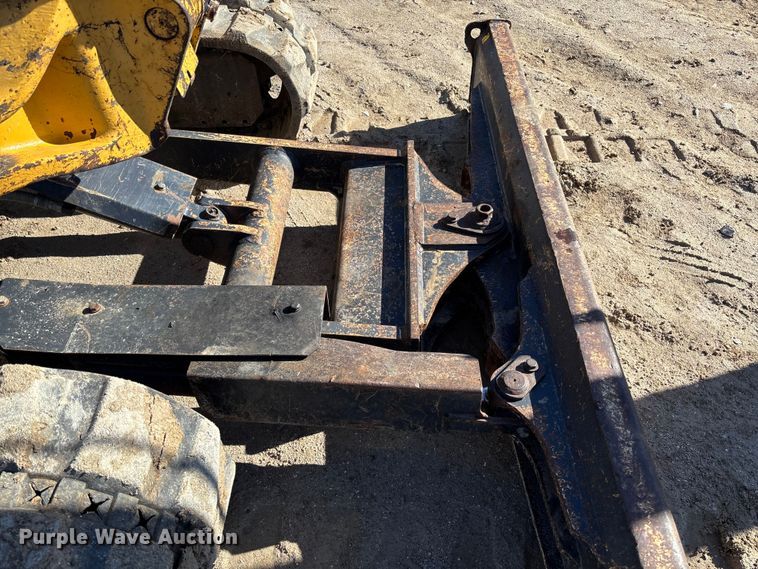 image for item FB3068 2012 John Deere 50D mini excavator