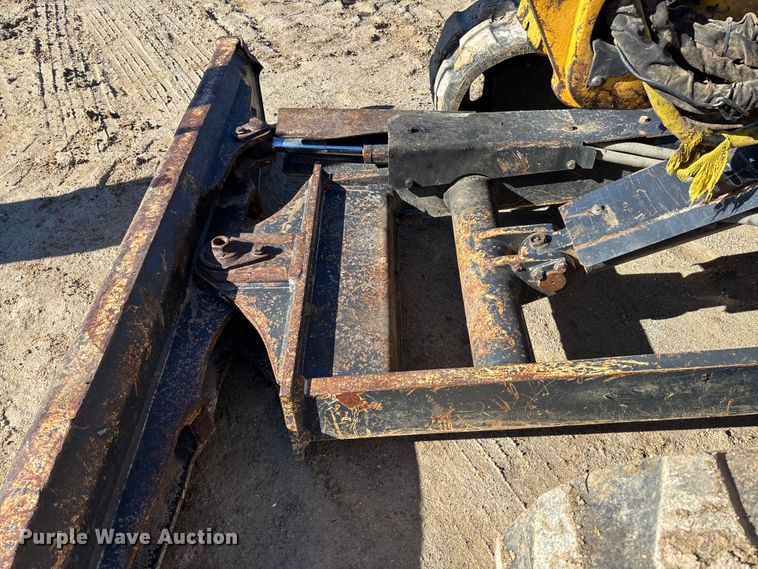 image for item FB3068 2012 John Deere 50D mini excavator