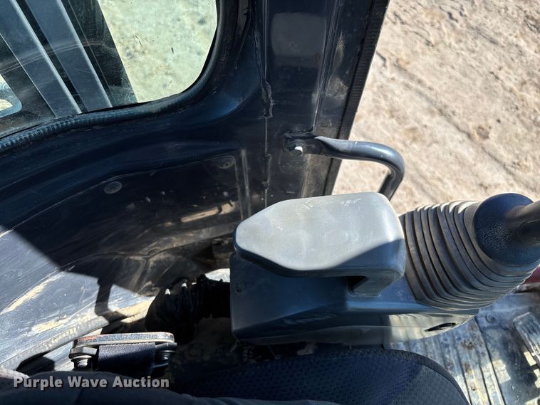 image for item FB3068 2012 John Deere 50D mini excavator