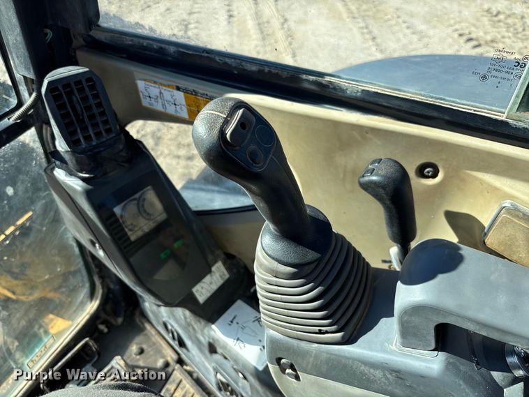 image for item FB3068 2012 John Deere 50D mini excavator