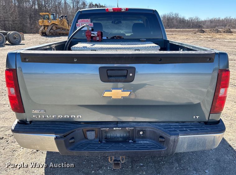 image for item FB3071 2009 Chevrolet Silverado 1500 Ext. Cab pickup truck