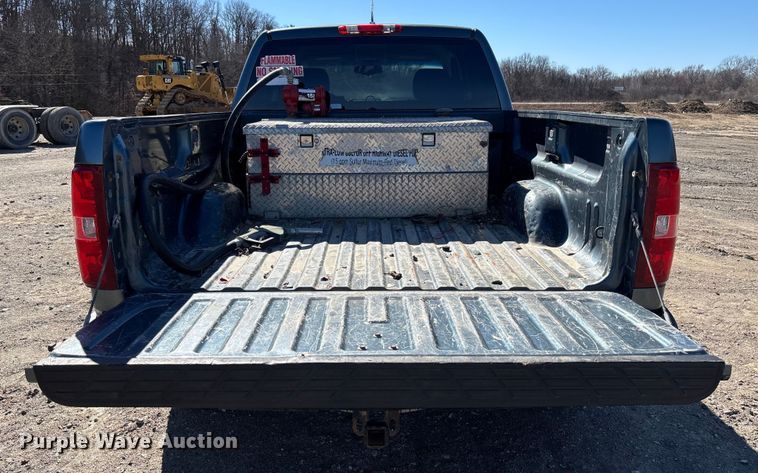 image for item FB3071 2009 Chevrolet Silverado 1500 Ext. Cab pickup truck