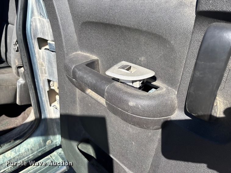 image for item FB3071 2009 Chevrolet Silverado 1500 Ext. Cab pickup truck