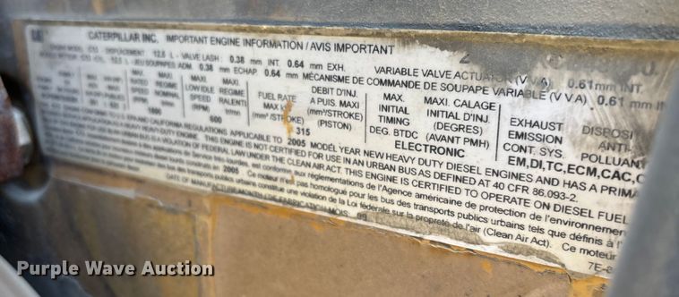 image for item FB3074 2006 International 9400i semi truck