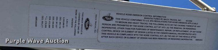 image for item FB3075 2007 Mack CV713 roll-off container truck