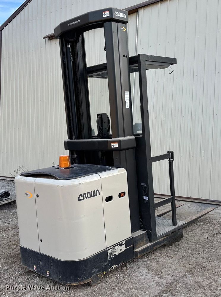 image for item FB3078 Crown SP-3510-30 order picker