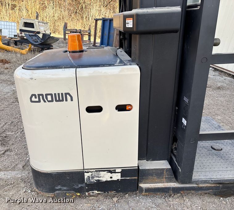 image for item FB3078 Crown SP-3510-30 order picker