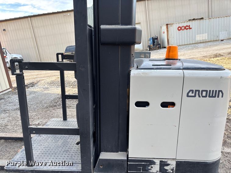 image for item FB3078 Crown SP-3510-30 order picker