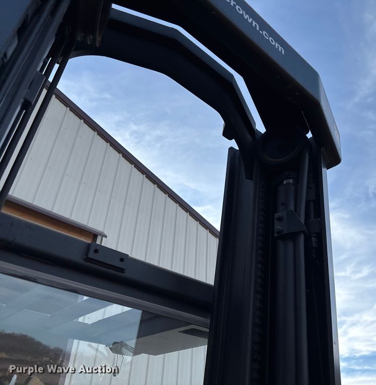 image for item FB3078 Crown SP-3510-30 order picker