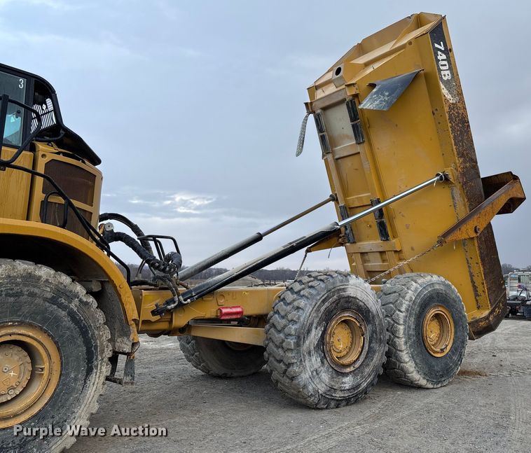 image for item FB3079 2014 Caterpillar 740B articulated haul truck