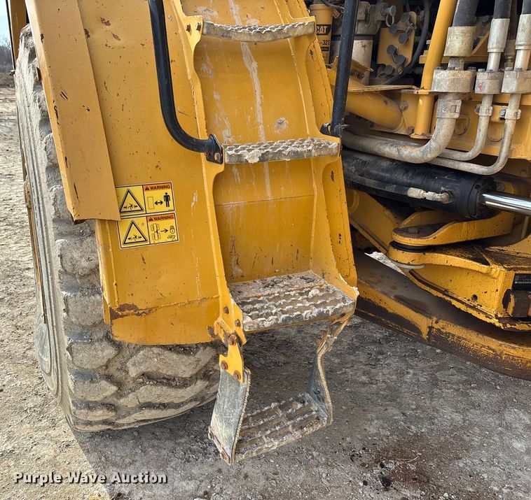 image for item FB3079 2014 Caterpillar 740B articulated haul truck