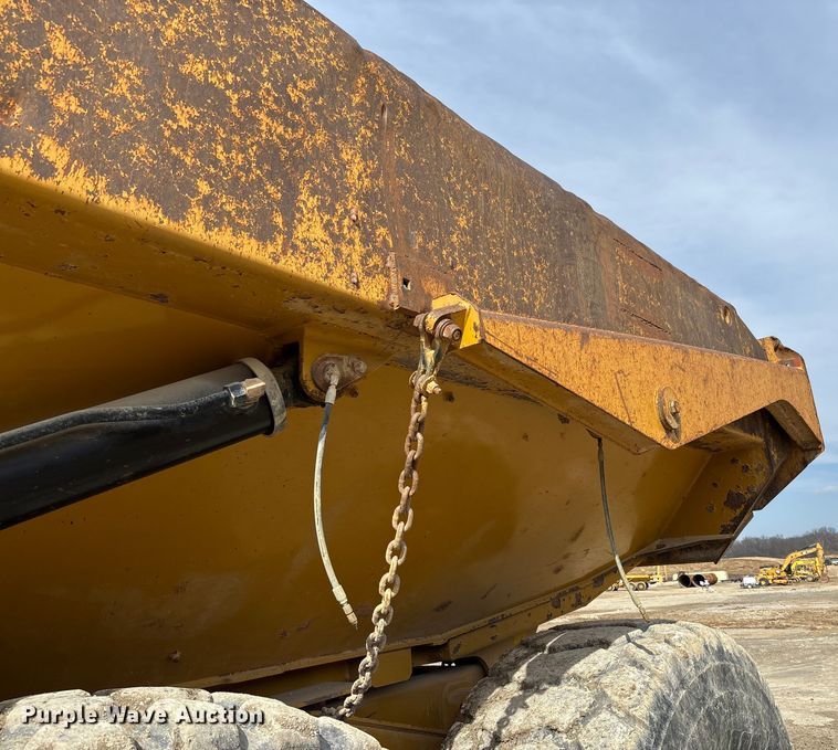 image for item FB3079 2014 Caterpillar 740B articulated haul truck