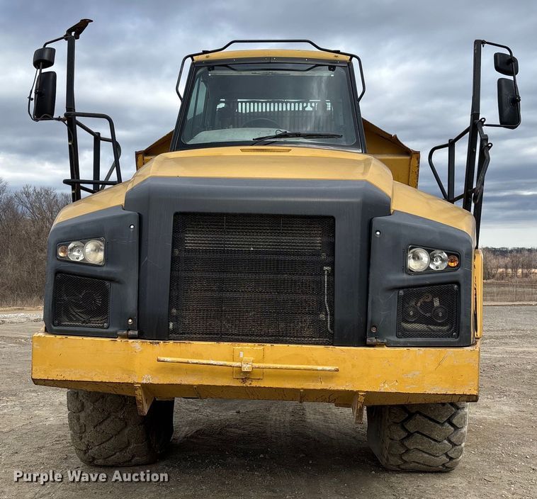 image for item FB3080 2011 Caterpillar 740B articulated haul truck