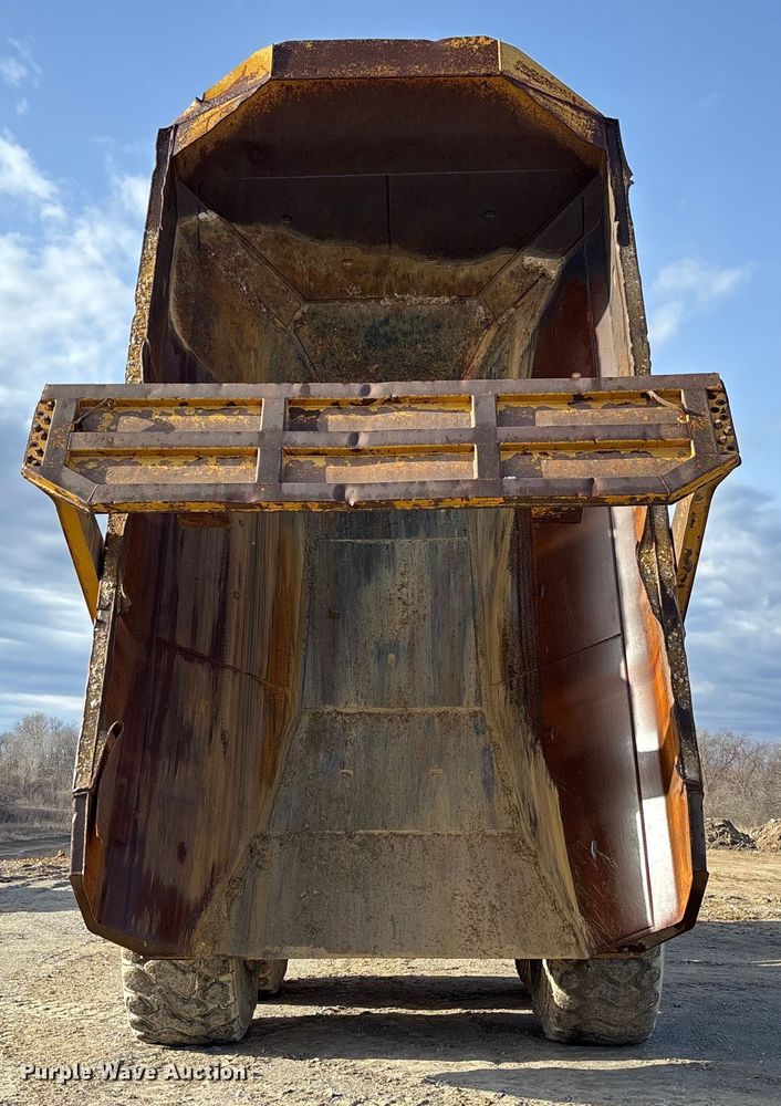 image for item FB3080 2011 Caterpillar 740B articulated haul truck