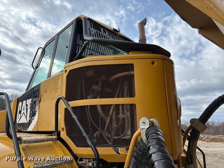 image for item FB3080 2011 Caterpillar 740B articulated haul truck