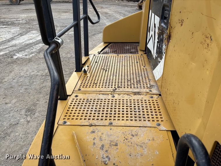 image for item FB3080 2011 Caterpillar 740B articulated haul truck