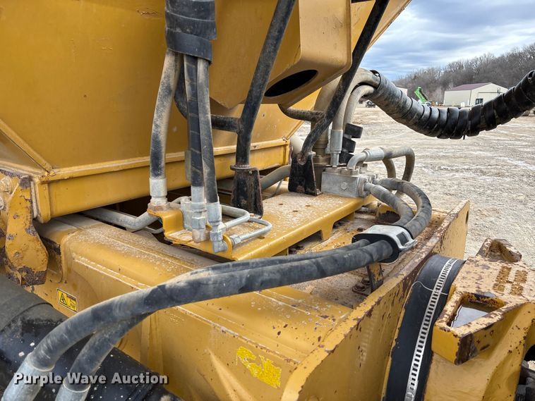 image for item FB3080 2011 Caterpillar 740B articulated haul truck