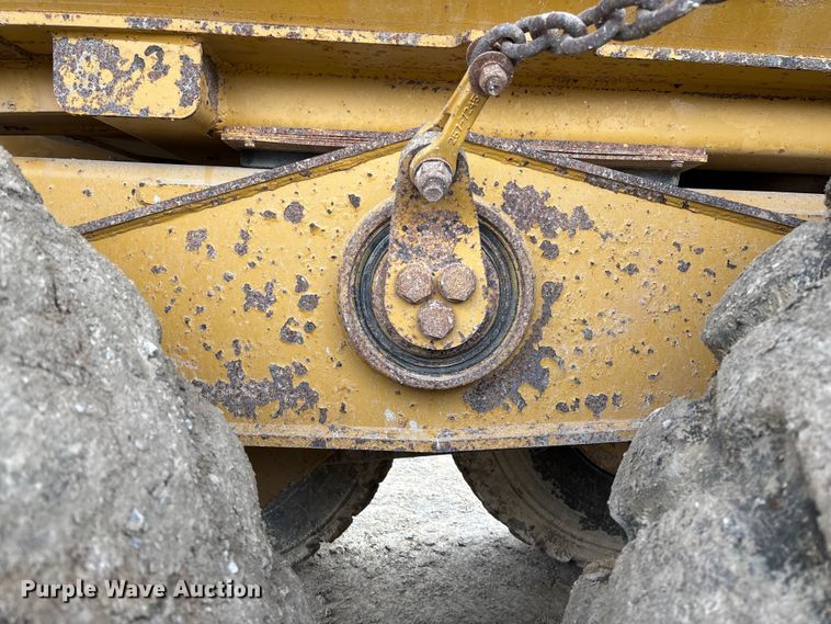 image for item FB3080 2011 Caterpillar 740B articulated haul truck