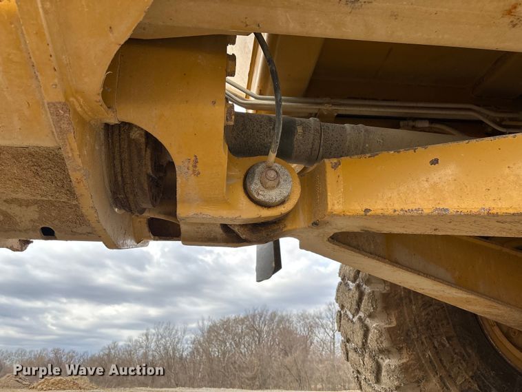 image for item FB3080 2011 Caterpillar 740B articulated haul truck