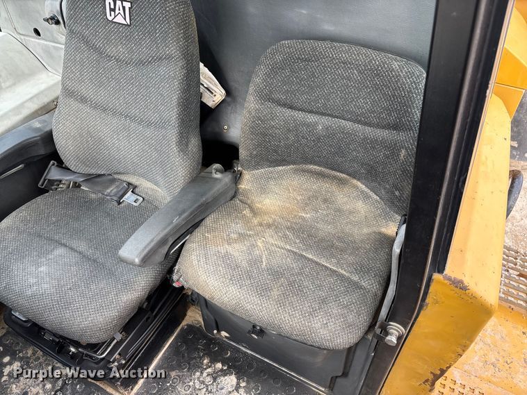 image for item FB3080 2011 Caterpillar 740B articulated haul truck