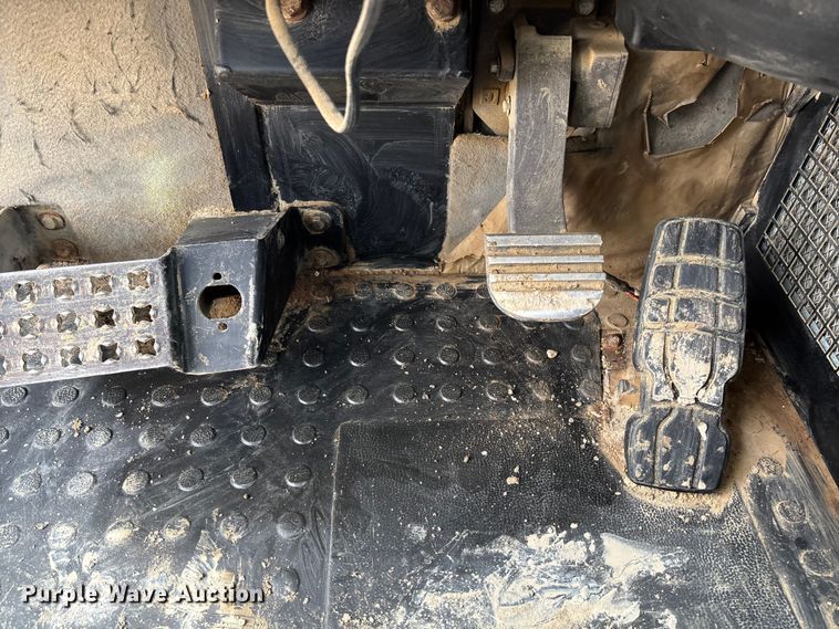 image for item FB3080 2011 Caterpillar 740B articulated haul truck