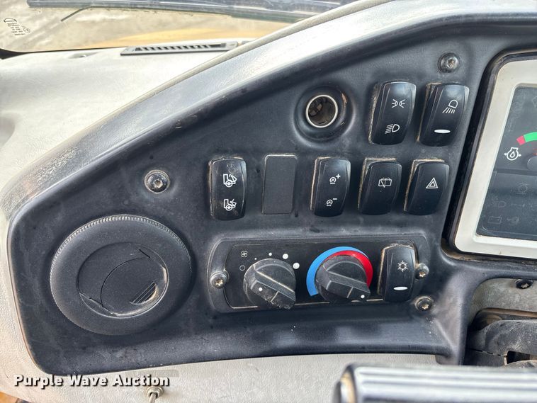 image for item FB3080 2011 Caterpillar 740B articulated haul truck