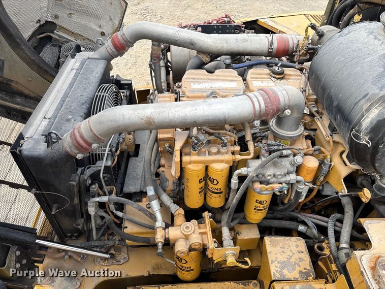 image for item FB3080 2011 Caterpillar 740B articulated haul truck