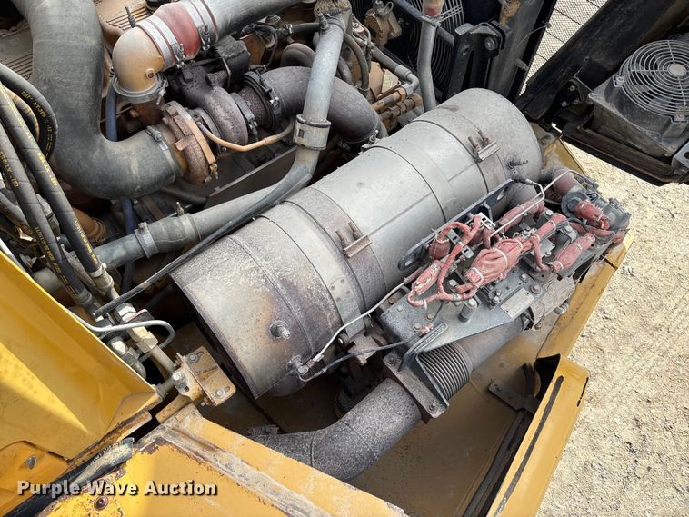 image for item FB3080 2011 Caterpillar 740B articulated haul truck