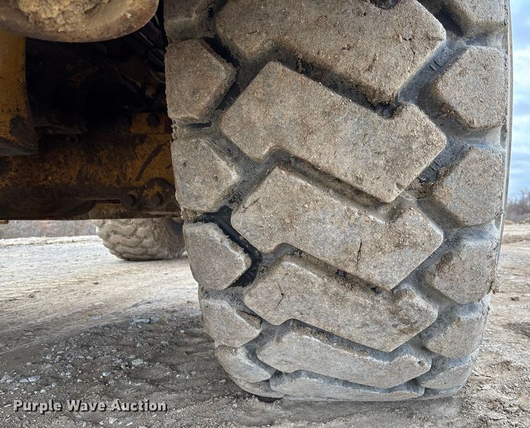 image for item FB3080 2011 Caterpillar 740B articulated haul truck