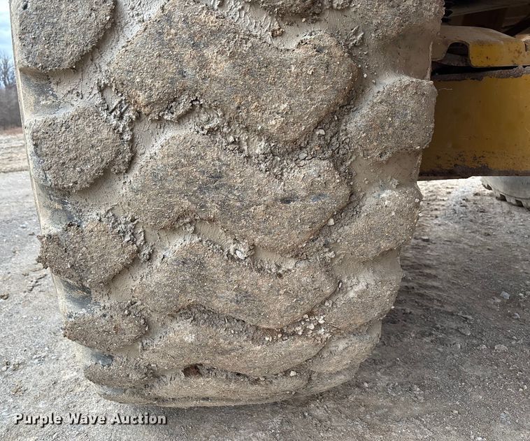 image for item FB3080 2011 Caterpillar 740B articulated haul truck