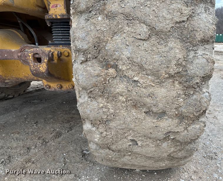 image for item FB3080 2011 Caterpillar 740B articulated haul truck