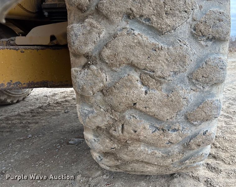 image for item FB3080 2011 Caterpillar 740B articulated haul truck