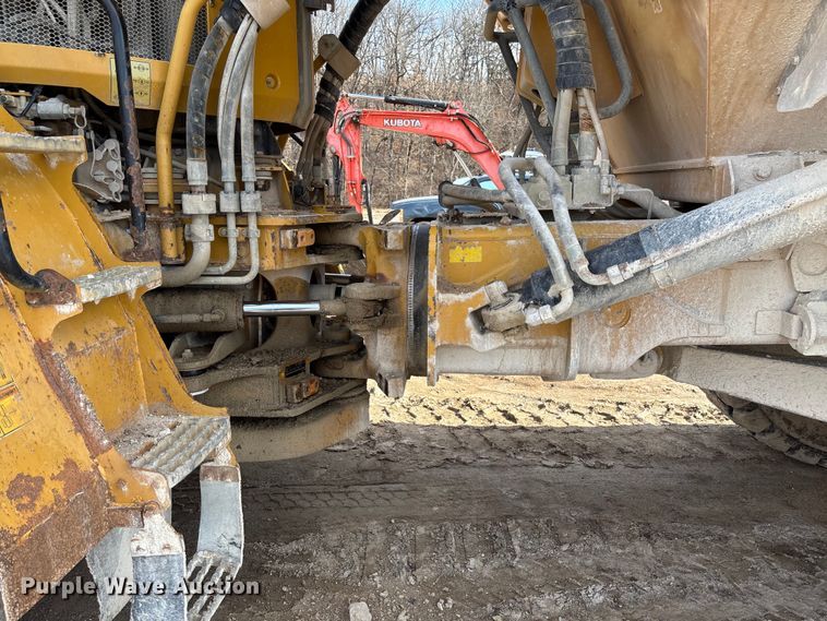 image for item FB3081 2014 Caterpillar 740B articulated haul truck