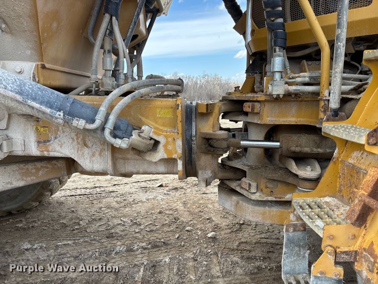 image for item FB3081 2014 Caterpillar 740B articulated haul truck