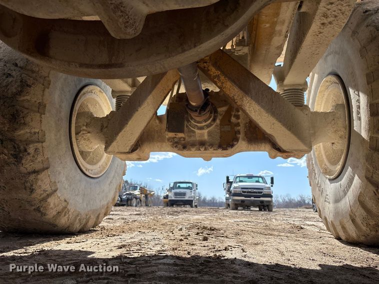 image for item FB3081 2014 Caterpillar 740B articulated haul truck