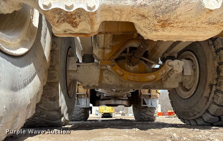 image for item FB3081 2014 Caterpillar 740B articulated haul truck