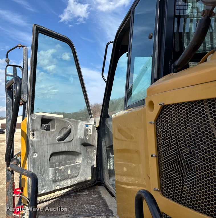 image for item FB3081 2014 Caterpillar 740B articulated haul truck