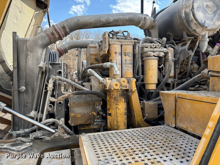 image for item FB3081 2014 Caterpillar 740B articulated haul truck