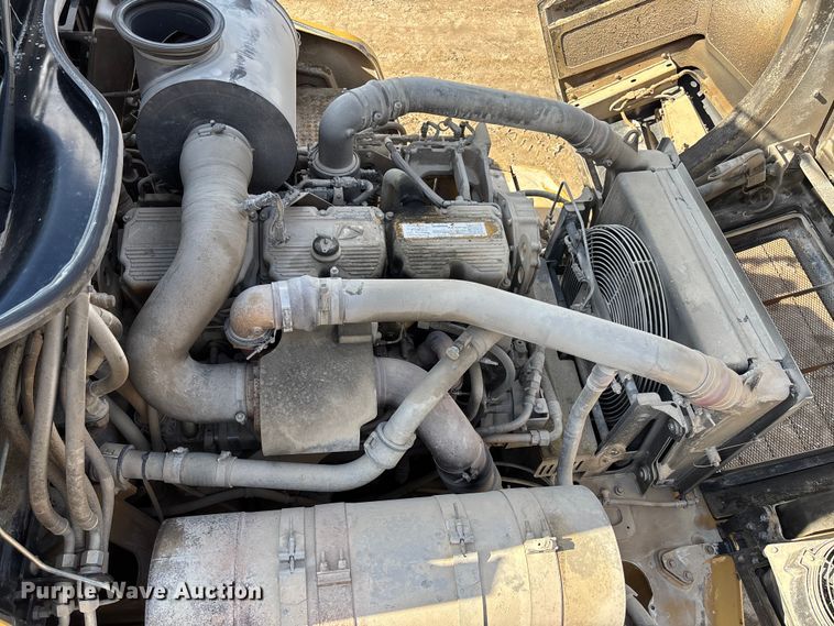 image for item FB3081 2014 Caterpillar 740B articulated haul truck