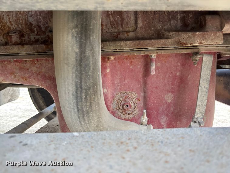 image for item FB3082 2005 International 9200i semi truck