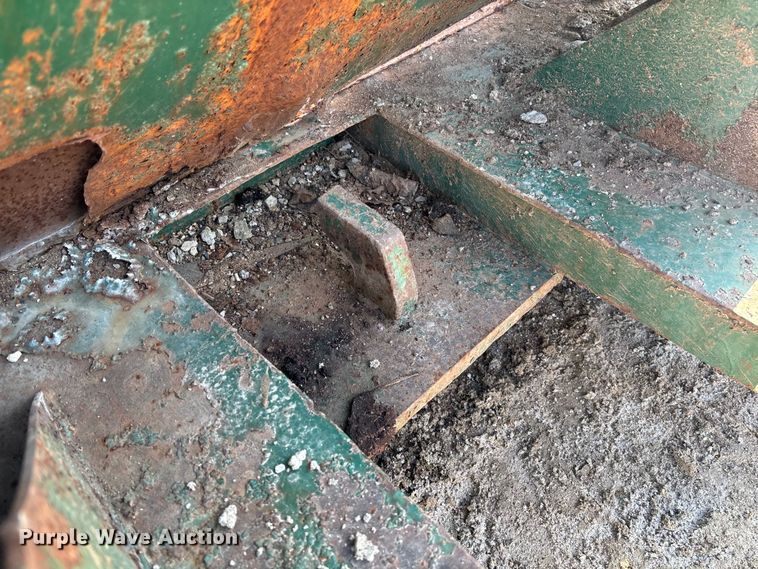 image for item FB3090 Roll-off container