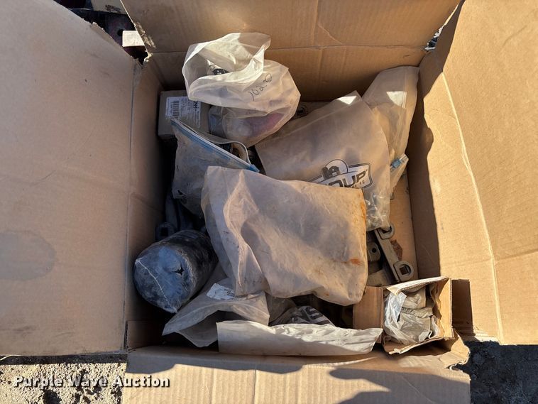 image for item FB3091 Combine parts