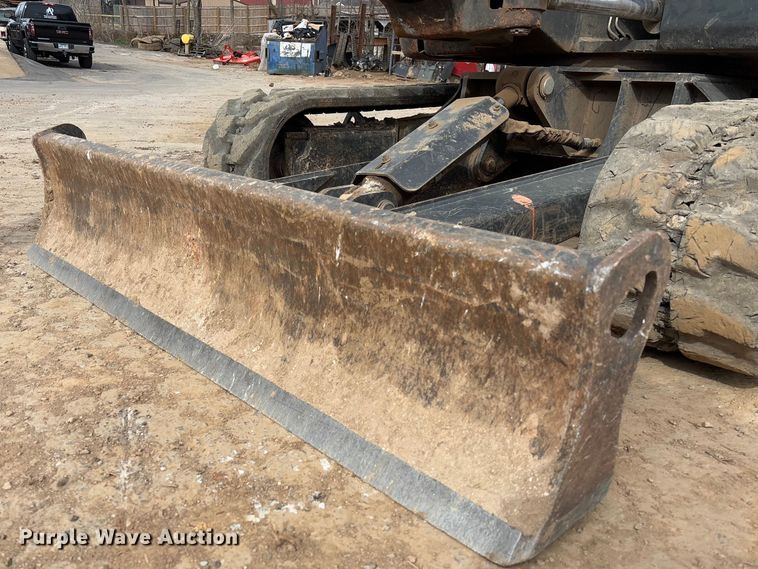 image for item FB3110 2023 Bobcat E32I mini excavator