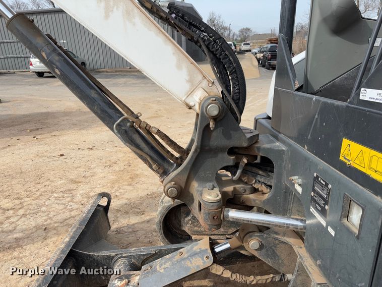 image for item FB3110 2023 Bobcat E32I mini excavator