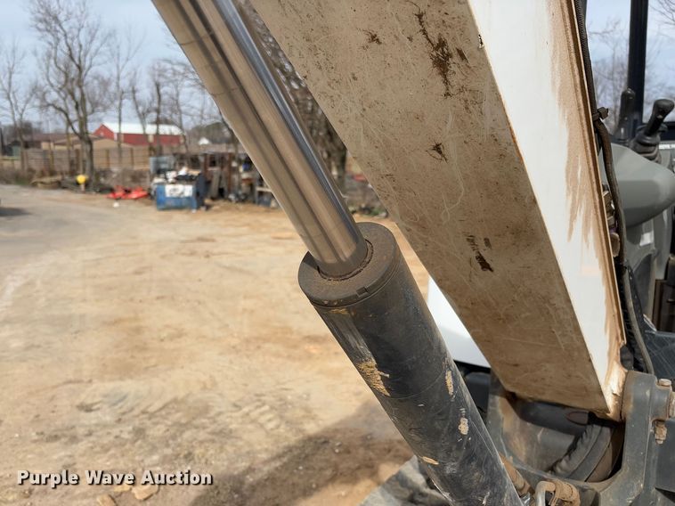 image for item FB3110 2023 Bobcat E32I mini excavator