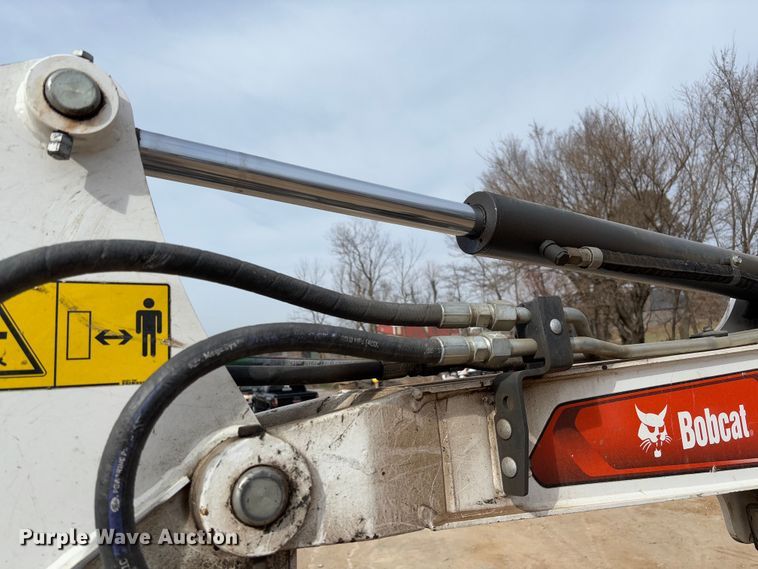image for item FB3110 2023 Bobcat E32I mini excavator