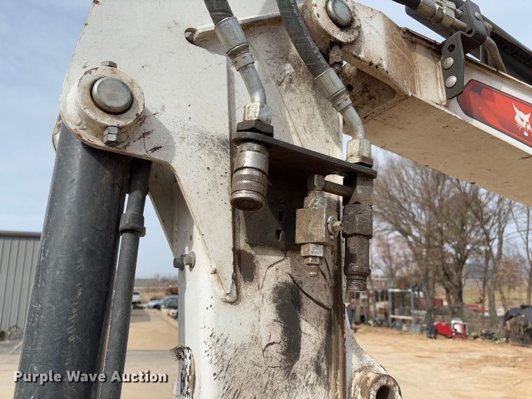 image for item FB3110 2023 Bobcat E32I mini excavator