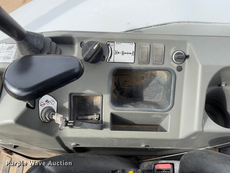 image for item FB3110 2023 Bobcat E32I mini excavator