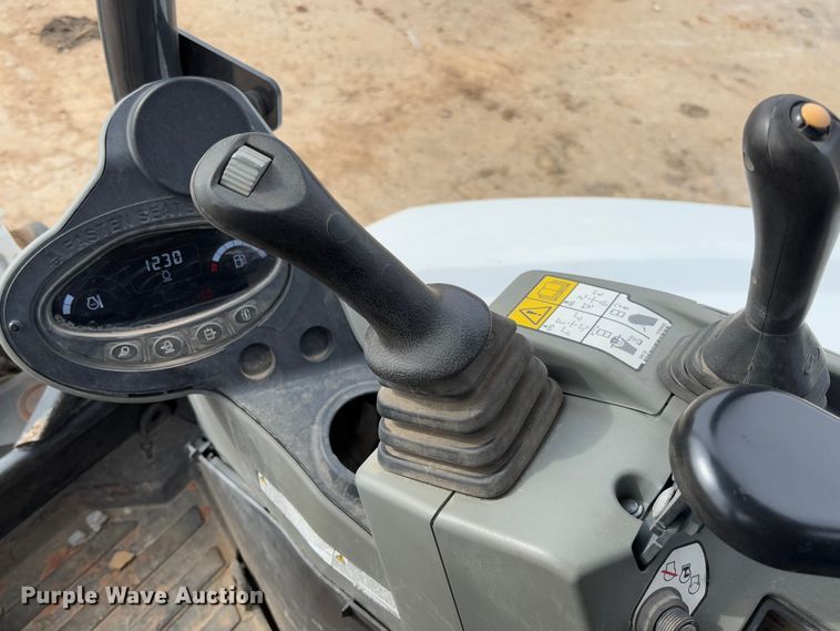 image for item FB3110 2023 Bobcat E32I mini excavator