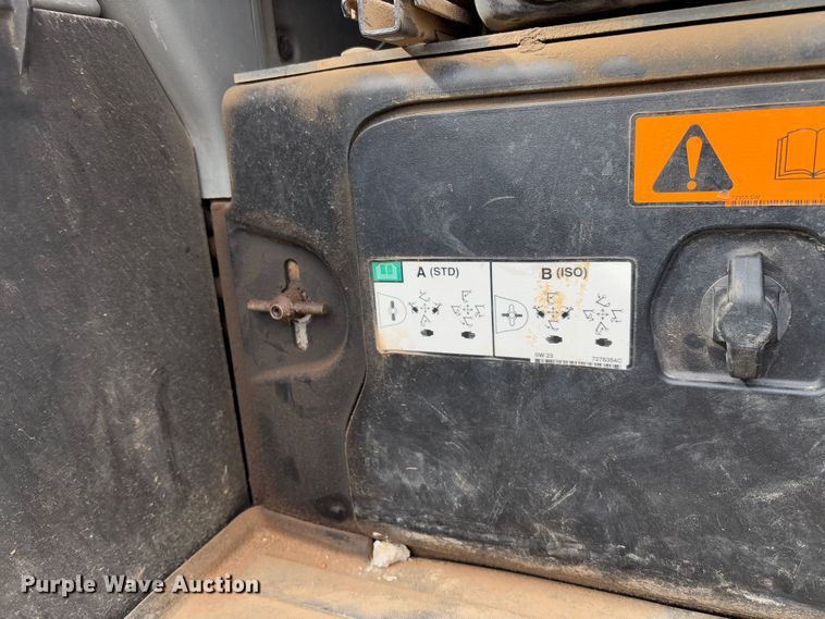 image for item FB3110 2023 Bobcat E32I mini excavator